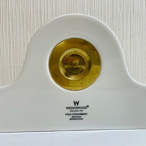 C-68348M 【現状渡し 動作未確認】 ＷＥＤＧＷＯＯＤ ウェッジウッド ワイルドストロベリー 置時計 インテリア 西洋陶磁 工芸品の画像3