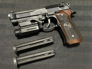 東京マルイ サムライエッジ　セット　アンダーレール　ライト　予備マガジン　m92 ベレッタ　m9 バイオハザードBERETTA ガスブローバック