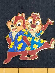 * abroad rare pin Disney pin chip & Dale aloha shirt pin 