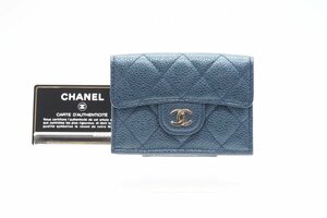 ☆安心の３大保証☆ Aランク ≪CHANEL シャネル/三つ折り財布≫ AP0230 マトラッセ キャビアスキン クラシック スモール ネイビー ブルー