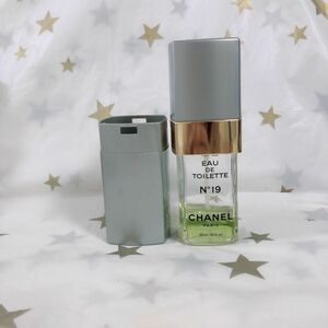 b258/ CHANEL N°19 オードトワレ