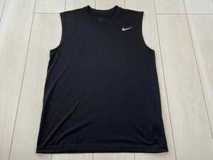 NIKE タンクトップ　Dry-fit