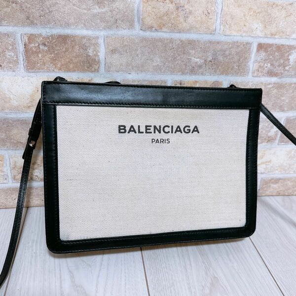 《美品》BALENCIAGA(バレンシアガ)ショルダーバック