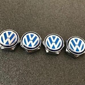 VW フォルクスワーゲン 青 ナンバーボルトキャップ ボルトカバー ライセンスプレート盗難防止 ネジ エンブレムロゴ ブルー 4個セットの画像3