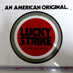 LUCKY STRIKE ラッキーストライク プラスティックプレート 吊り看板？ 販促グッズ 昭和レトロの画像2