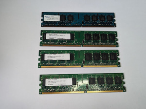 中古品　DDR2　SDRAM　1GB×4枚　(PC2-5300U-555-12-E1　ハギワラ：HD2-535N01GF:３,Elixir:M2Y1G64TU8HA2B-3C:1)