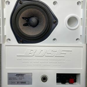 BOSE101MMW4台セット+純正吊り金具CW-30W付き、太文字7桁、ボーズスピーカーホワイト白、シリアル連番ペアの画像4