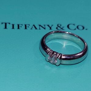 TIFFANY&Co.プラチナリング　ソリティア　　ドッツ