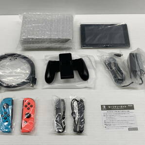 IZU 【中古/未使用品】 Nintendo Switch ニンテンドースイッチ 本体 ネオンブルー ネオンレッド 2022年モデル 〈034-240424-AS-19-IZU〉の画像2