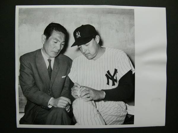 ◆हितोत्सु त्सुरुओका और राल्फ हॉक 1962 मूल फोटो प्रमाणपत्र, बेसबॉल, यादगार, संबंधित सामान, फोटो