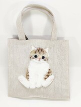 -nyamu-　キジトラ白猫のスコ座りトートバッグ　トートバッグ　かばん　バッグ　ハンドメイド　猫グッズ　_画像2