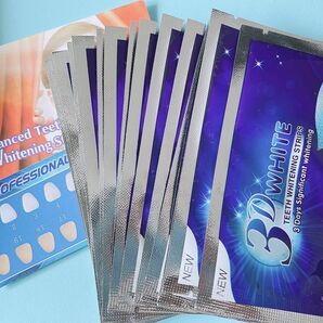 【ホワイトニングシール】3DWHITE TEETH WHITENING STRIPS／16枚