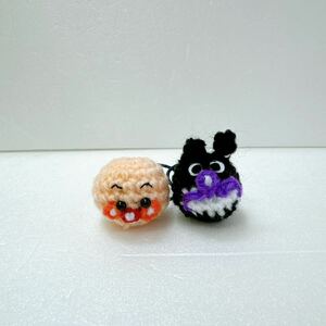 Art hand Auction ハンドメイド ヘアゴム 2個セット アンパンマン風 バイキンマン風☆, ぬいぐるみ, キャラクター, アンパンマン