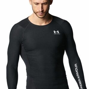 定価5,500円　新品　Sサイズ　コンプレッション 長袖 アンダーアーマー UNDER ARMOUR 黒 シャツ Tシャツ