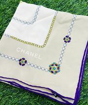 ◇1円 ★ CHANEL シャネル スカーフ ストール 未使用保管 ブランドスカーフ 約86×86cm ベージュ系 100%シルク イタリア製_画像1