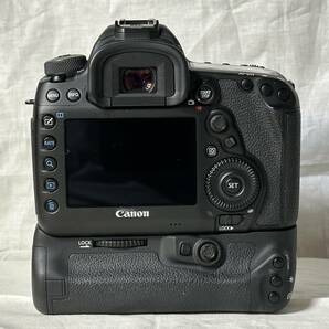 Canon EOS 5D Mark IV ボディ ワンオーナー BG-E20バッテリーグリップ 美品 完動品 ワンオーナーの画像3