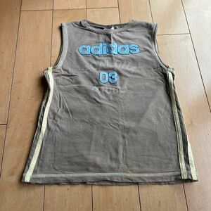 adidas タンクトップ　130cm