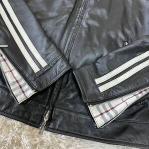 《美品》バーバリーブラックレーベル BURBERRY ノバチェック 袖ライン ラムレザー 羊革 ライダースジャケット Lサイズ 黒 ブラック メンズの画像4