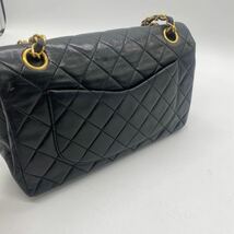 2403H49 CHANEL シャネル マトラッセ ダブルフラップ チェーンショルダーバッグ ラムスキン 現状品_画像9