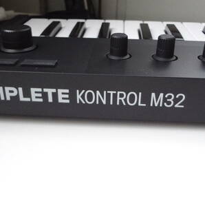 美品 NATIVE INSTRUMENTS KOMPLETE KONTROL M32 ミニ鍵盤 動作確認済の画像8