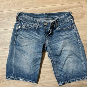 リーバイス　デニム ハーフパンツ Levi s ジーンズ 赤耳 ヴィンテージ 加工　30インチ　春　夏　古着　used 