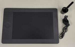 ■ Wacom ワコム Intuos5 ペンタブレット PTH-650 [動作確認済み] ②