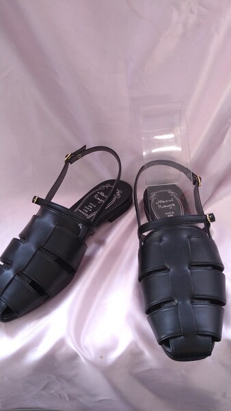 新品【M】メタルルージュ フラットヒール グルカサンダル
