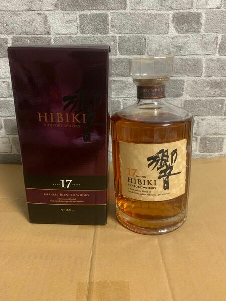 SUNTORY WHISKY HIBIKI サントリー ウイスキー響17年　700ml 箱　カートン付 古酒