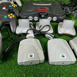 24@任天堂 NINTENDO64 NUS-001本体 Nintendo コントローラー NUS-005等まとめて 通電のみ確認済み 中古ジャンクの画像8