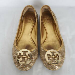 MK5583*TORY BURCH*トリーバーチ*レディースフラットシューズ*23cm相当*ベージュ、ゴールドの画像2