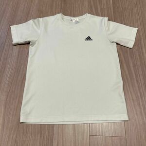 adidas Tシャツ