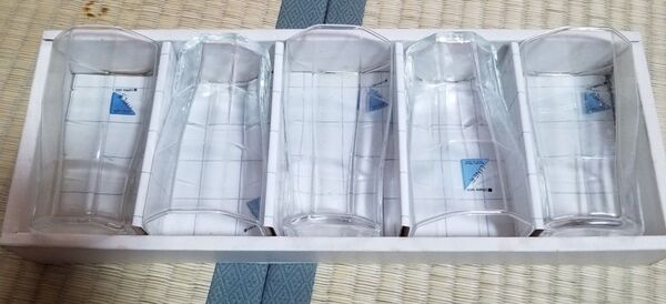 【即日発送】ガラスコップ 新品未使用 高さ12cm 幅6.5cm 66