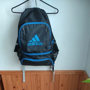 サッカー リュックサックadidas