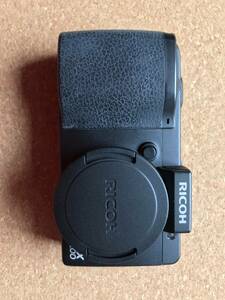 RICOH リコー GX200 コンパクトデジタルカメラ 