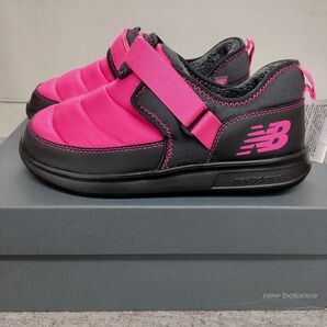 ニューバランスレディーススニーカー モックシューズ ピンク新品23 マジック式