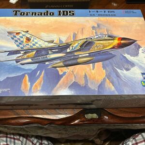 トーネード　IDC 1/48 ホビーボス