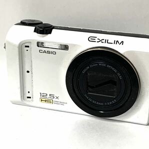 CASIO EXILIM コンパクトデジタルカメラ EX-ZR200 デジカメ ホワイト 現状品の画像1