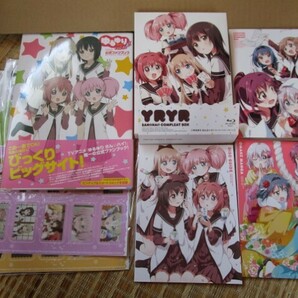 送料無料 中古ブルーレイ ゆるゆり さん☆ハイ！ ぶる～れいこんぷり～とぼっくす 公式ファンブックとステッカー セットで Blu-rayの画像1