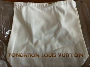 VUITTON большая сумка Louis Vuitton FONDATION