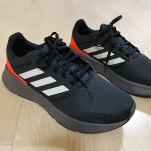 adidas ランニングシューズ GALAXY 6M