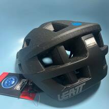 Leatt MTB trail 2.0 新品　ブラック　ヘルメット　模様入り　黒　リアット　Lサイズ　59cm〜63cm 調節ダイヤル付き　自転車ヘルメット_画像5
