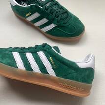 新品 adidas Originals アディダス Gazelle Indoor ガゼル インドア スニーカー 23㎝ レディース ガムソール グリーン 希少 送料無料_画像5