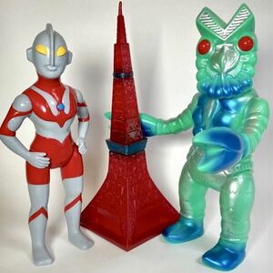 ウルトラマン 対 バルタン星人 450 ツブラヤストアオンライン 限定セット 電波塔 クリアレッド マルサン ultraman marusan ソフビ sofvi 