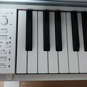 ☆美品☆CASIO(カシオ) PX-770-WE(ホワイトウッド調) Privia(プリヴィア) 電子ピアノ 88鍵盤、ピアノ用椅子セットの画像4