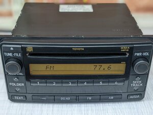 トヨタ純正　８６１２０－１Ａ２２０　ＡＭ、ＦＭ、ＣＤデッキ　中古品