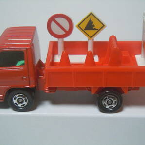 ☆トミカ道路作業車セット(G-225)単品 85-2-2 いすゞエルフ道路工事標識車:ISUZU ELF ROAD CONSTRUCTION TRUCK(オレンジ/緑窓)入手困難品！の画像2