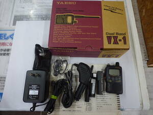 YAESU ヤエス VX-1 144/430MHZ帯1W機 超コンパクト トランシーバー付属品付 中古品