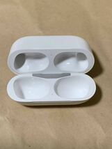 動作品◆純正◆Apple AirPods Pro 第2世代 エアポッズ プロ 第二世代 充電器 ケース MQD83J/A A2700___11_画像8