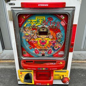 756 パチンコ実機 レトロ 実機 パチンコ 天国Kiss 京楽産業 KYORAKU ジャンク 現状渡し 部品 24V 木枠の画像1