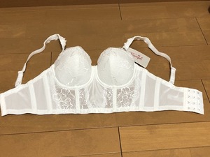 新品Triumph【トリンプ】ブラジャー、ブライダルインナー★C70★1万2300円→2380円即決★結婚式、補正下着、白色、ドレス用、ロングブラ